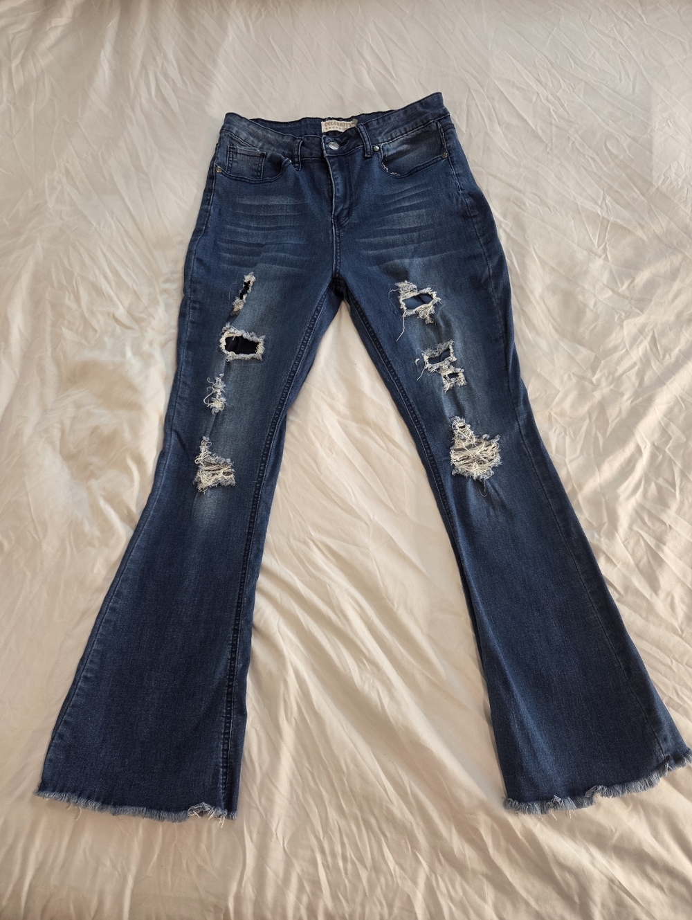 Celebrity Ace Distressed Medium Wash Blue Flare And Fray Denim Jeans Sz 11